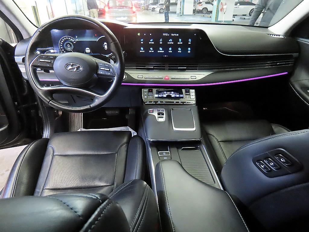 HYUNDAI Grandeur - Vista 10