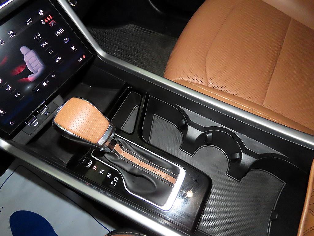 Ssangyong Torres - Vista 12