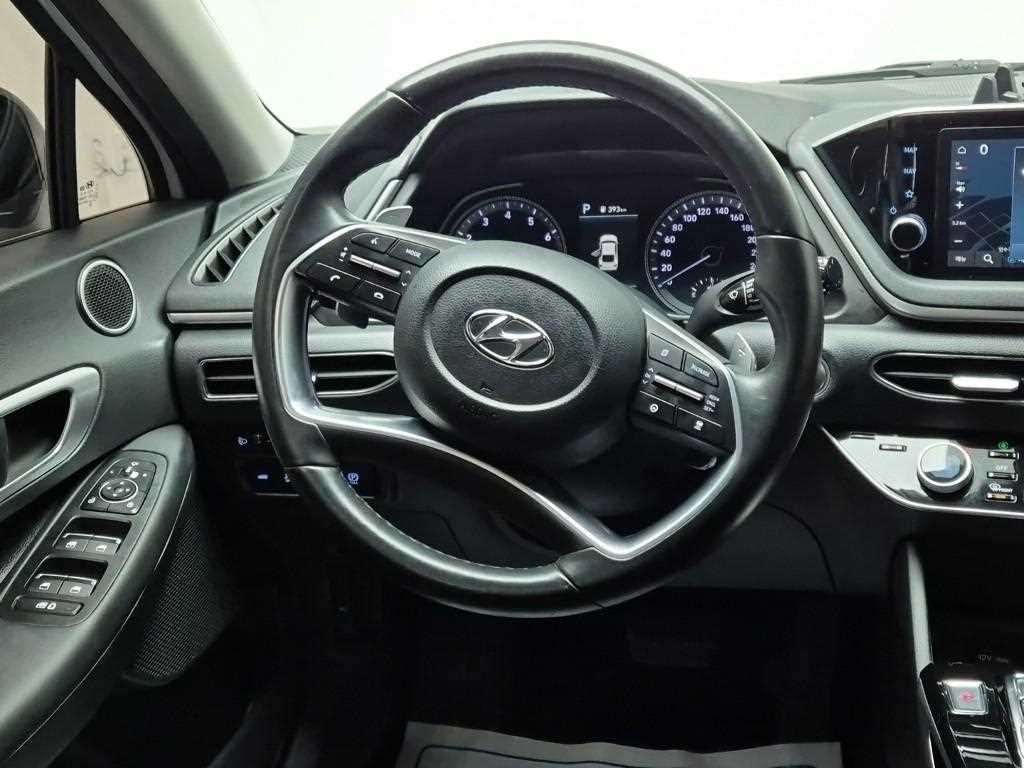 HYUNDAI Sonata - Vista 9