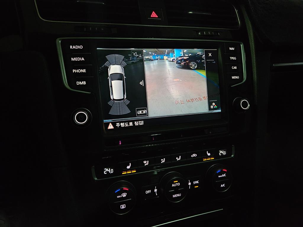 Volkswagen Golf - Vista 11