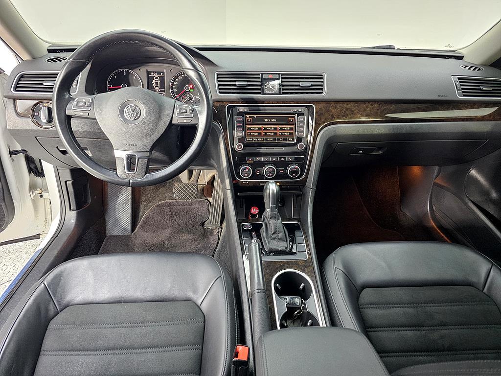 Volkswagen Passat - Vista 5