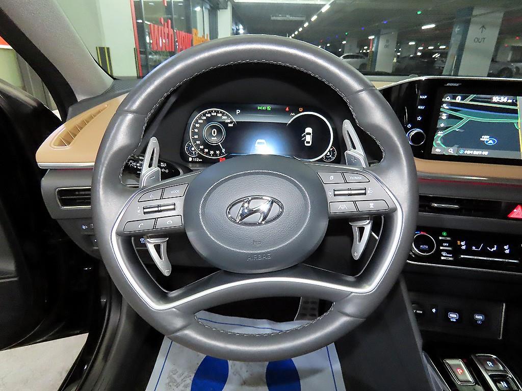 HYUNDAI Sonata - Vista 8