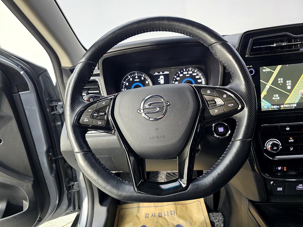 Ssangyong Tivoli - Vista 12