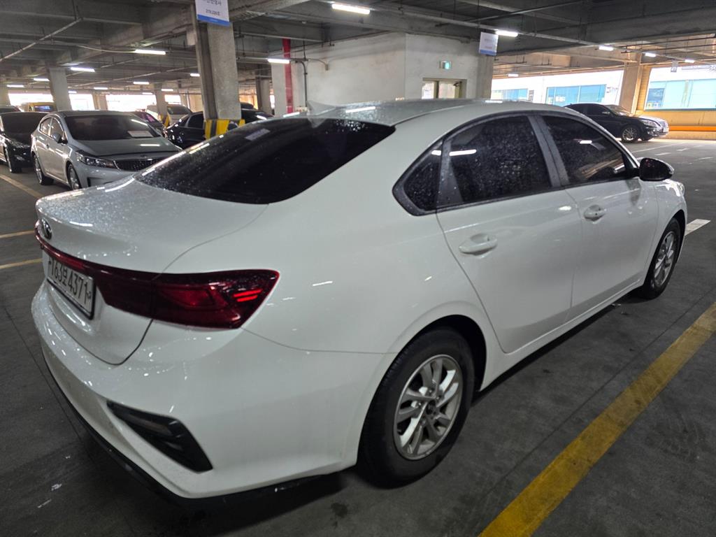 KIA K3 - Vista 5