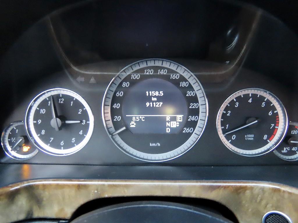 Mercedes Benz E class - Vista 9