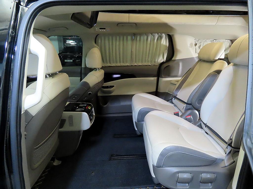 KIA Carnival - Vista 7