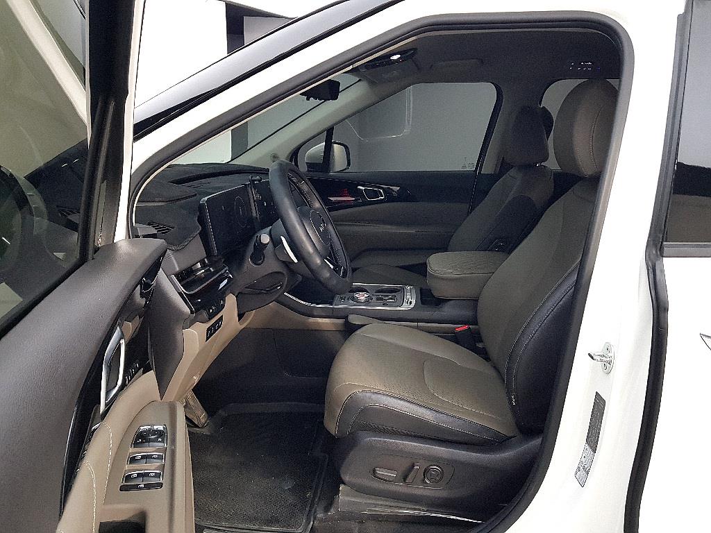 KIA Carnival - Vista 8
