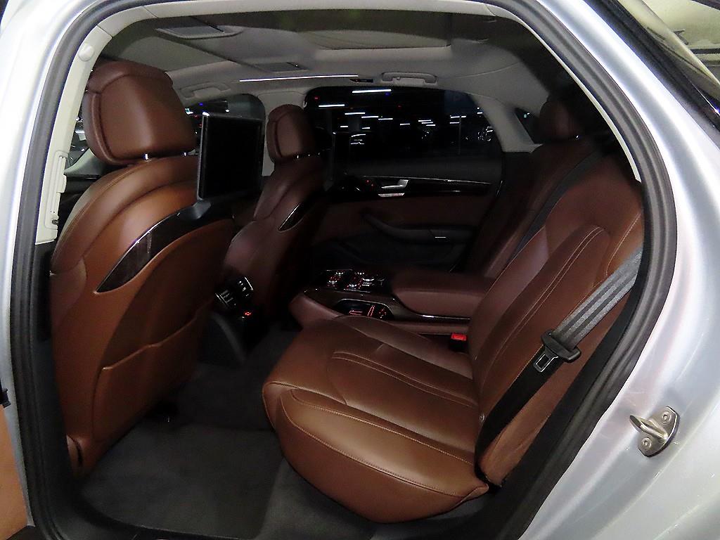 Audi A8 - Vista 7
