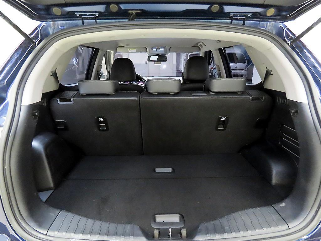 Ssangyong Tivoli - Vista 5