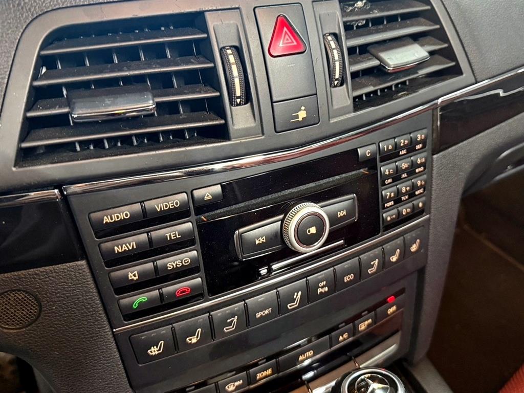 Mercedes Benz E class - Vista 12