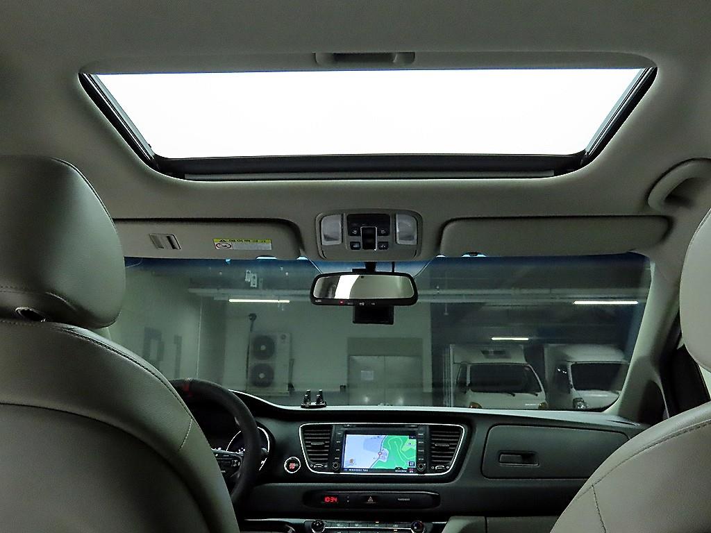 KIA Carnival 2018 Blanco - Importación desde Corea - HF Imports Iquique - Foto 17