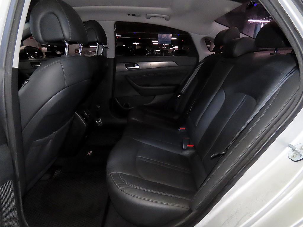 HYUNDAI Sonata - Vista 7