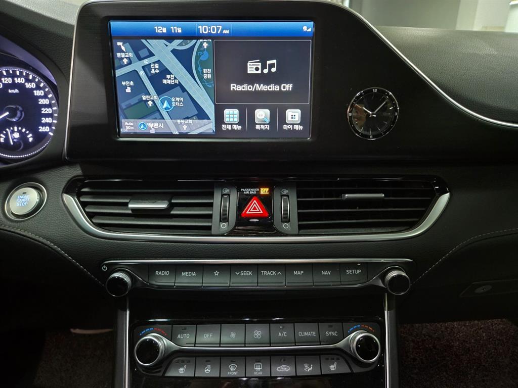 HYUNDAI Grandeur - Vista 11