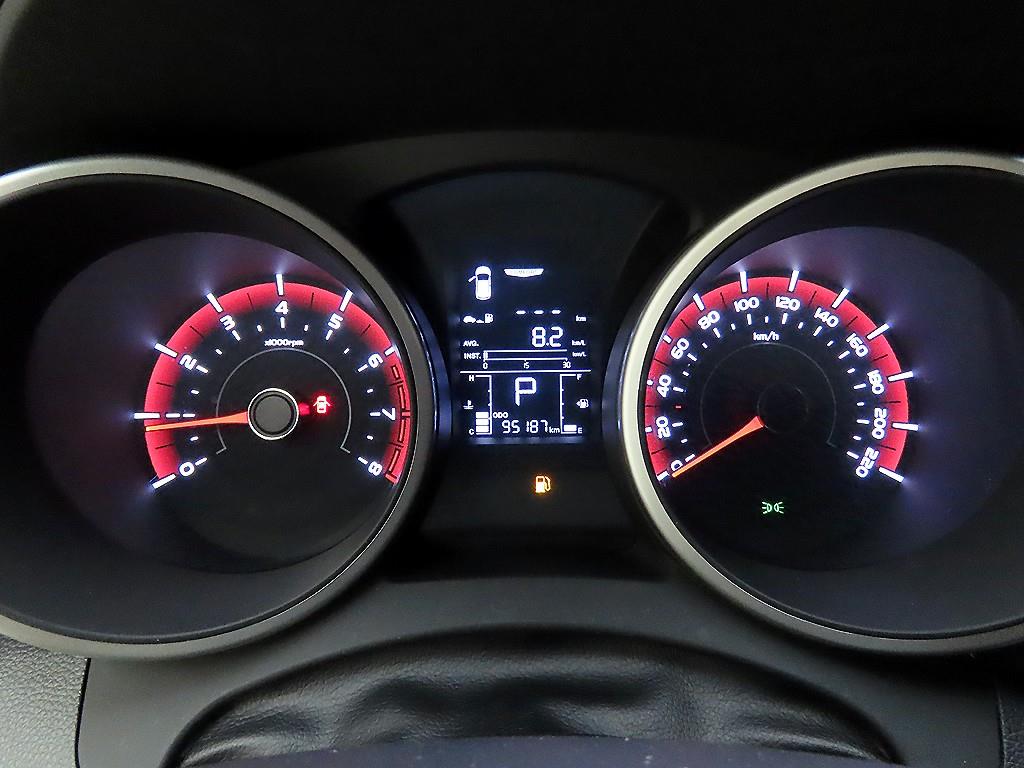 Ssangyong Tivoli - Vista 10