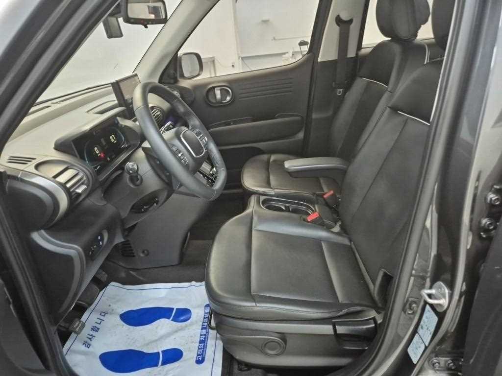 HYUNDAI Casper - Vista 11