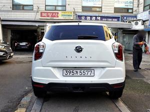 Ssangyong Tivoli - Vista 6