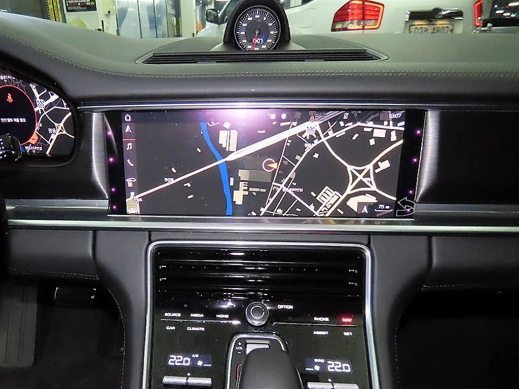 Porsche Panamera - Vista 11