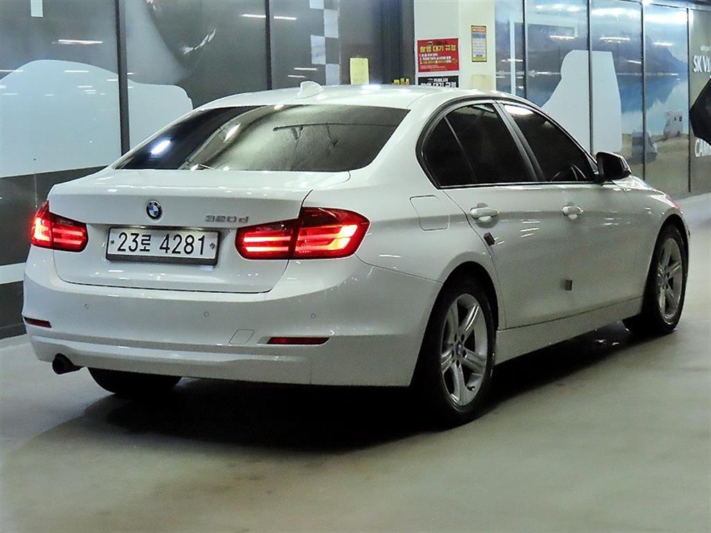 BMW 3 series - Vista 4