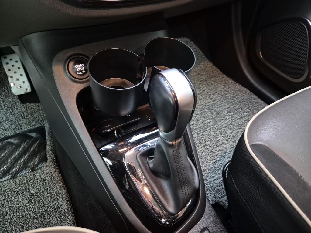 SAMSUNG QM3 - Vista 8