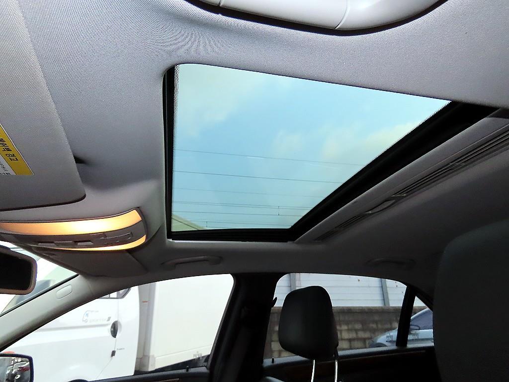 Mercedes Benz E class 2011 Café - Importación desde Corea - HF Imports Iquique - Foto 17