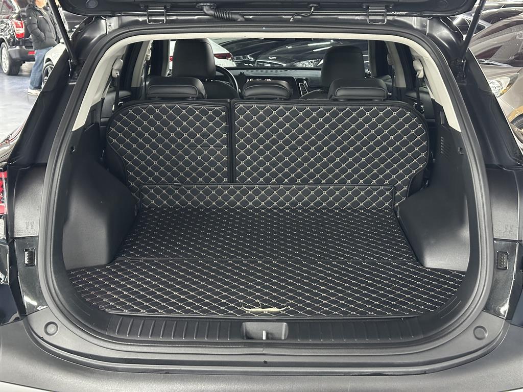 KIA Sportage - Vista 11