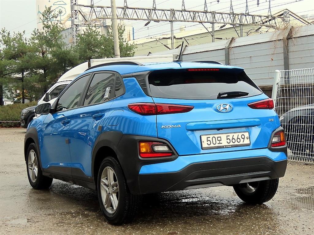 HYUNDAI Kona - Vista 3