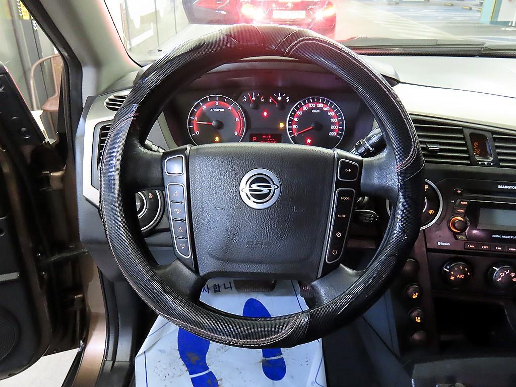 Ssangyong Korando - Vista 8