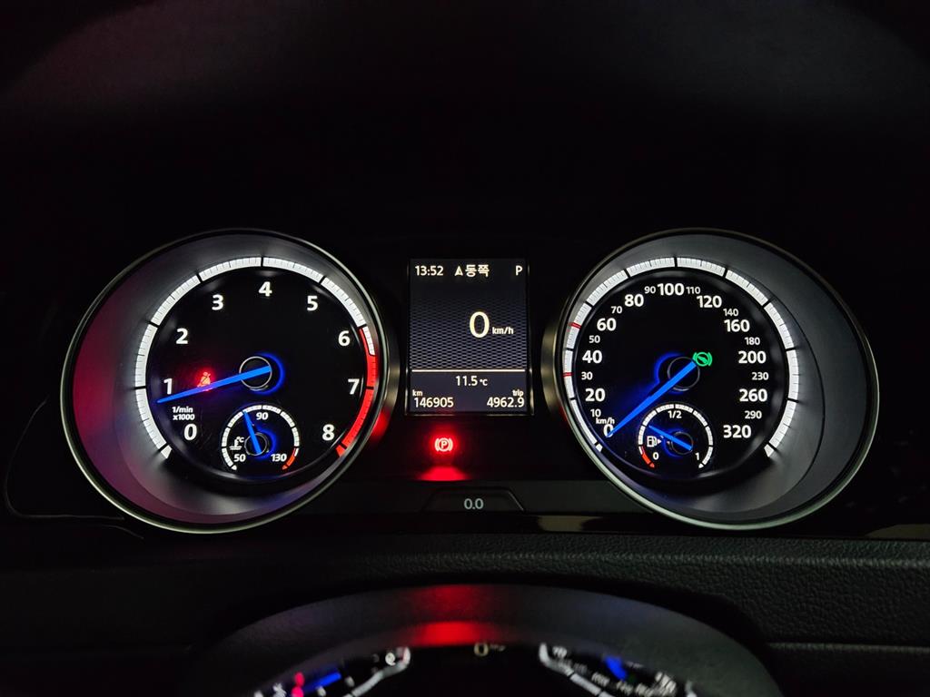 Volkswagen Golf - Vista 9