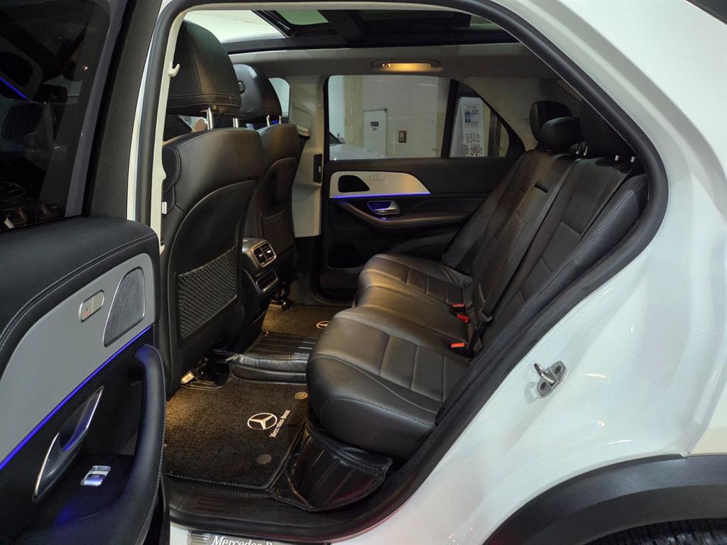 Mercedes Benz GLE Class - Vista 7