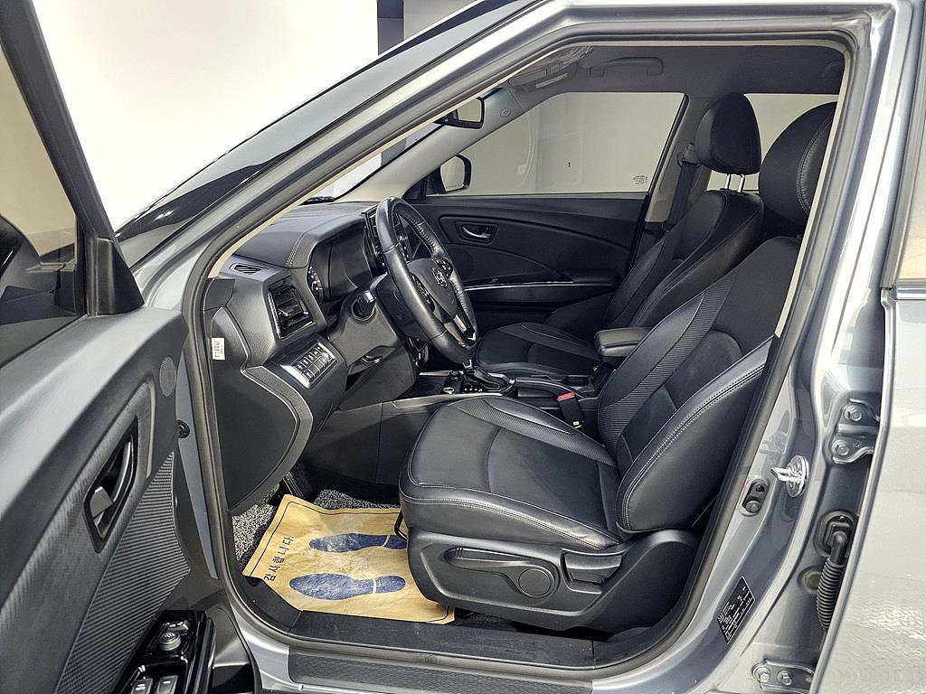 Ssangyong Tivoli - Vista 8