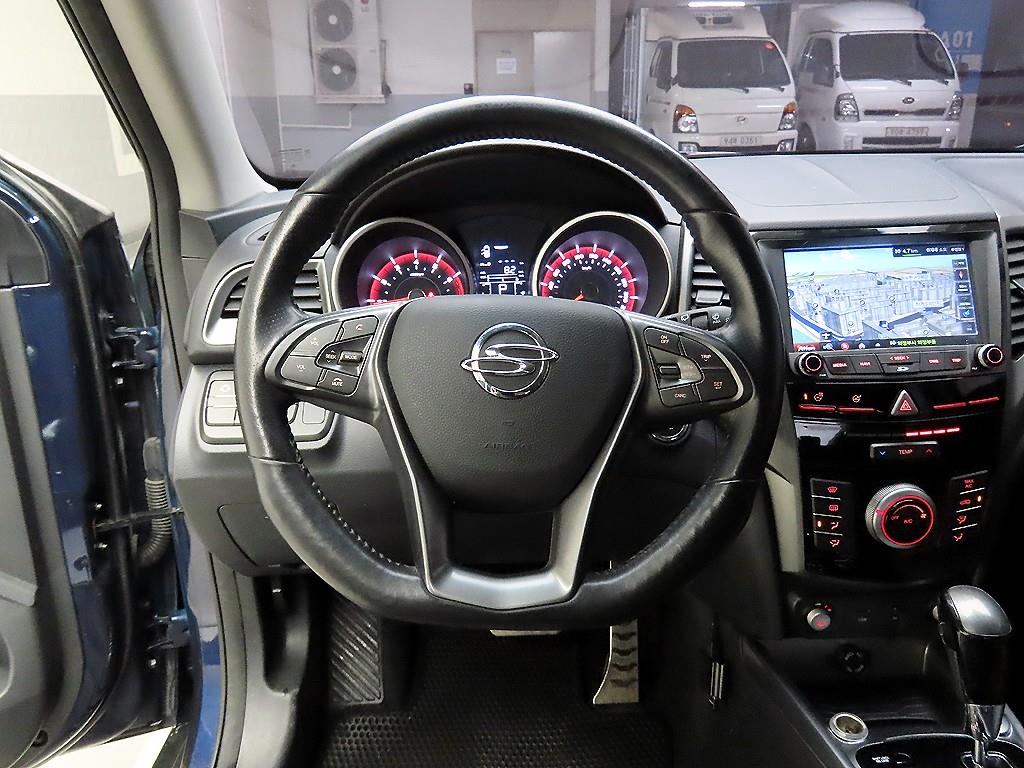 Ssangyong Tivoli - Vista 9