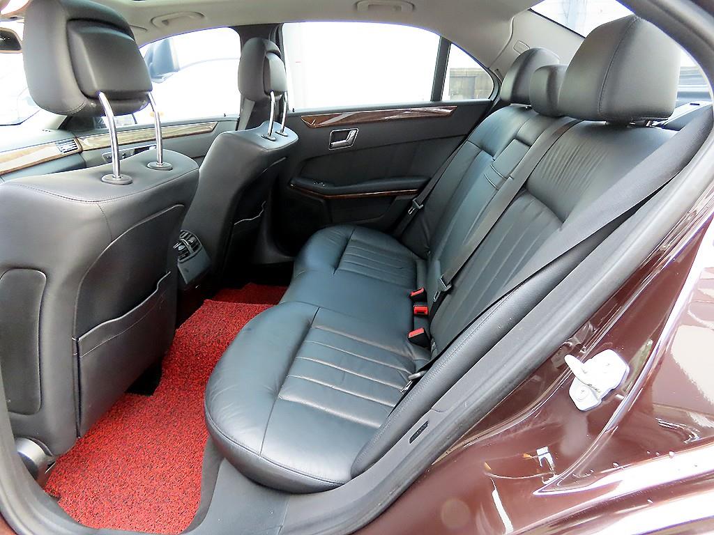 Mercedes Benz E class - Vista 6