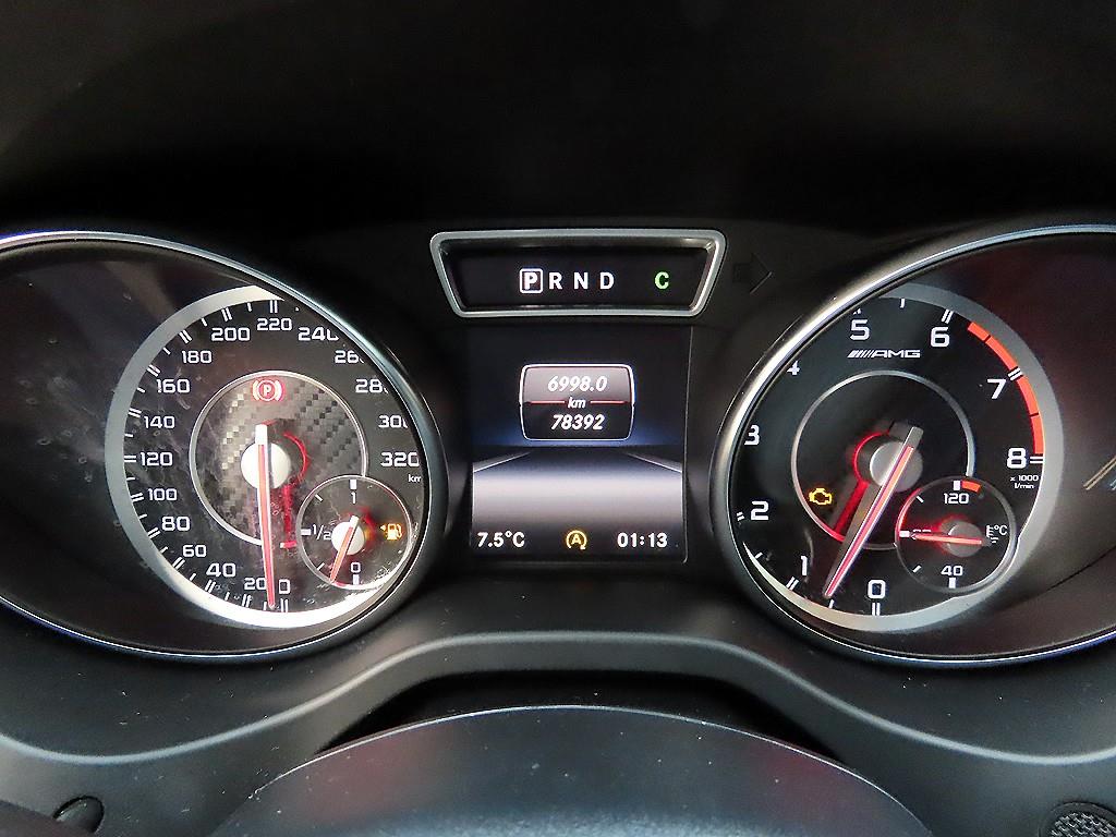 Mercedes Benz GLA Class - Vista 9