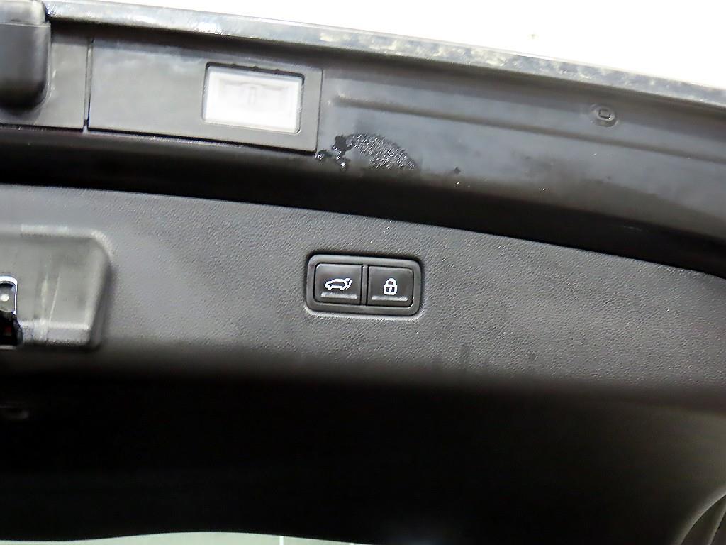 Genesis GV70 2021 Negro - Importación desde Corea - HF Imports Iquique - Foto 16