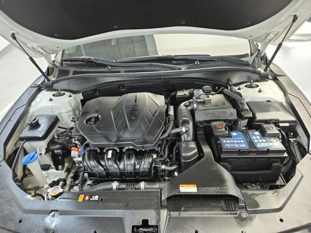 HYUNDAI Grandeur - Vista 5