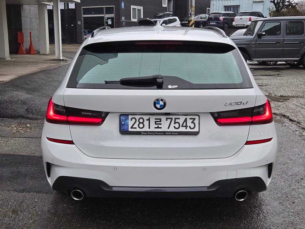 BMW 3 series - Vista 4