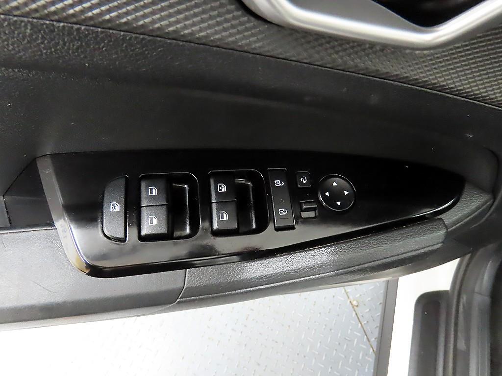 KIA Sportage - Vista 11