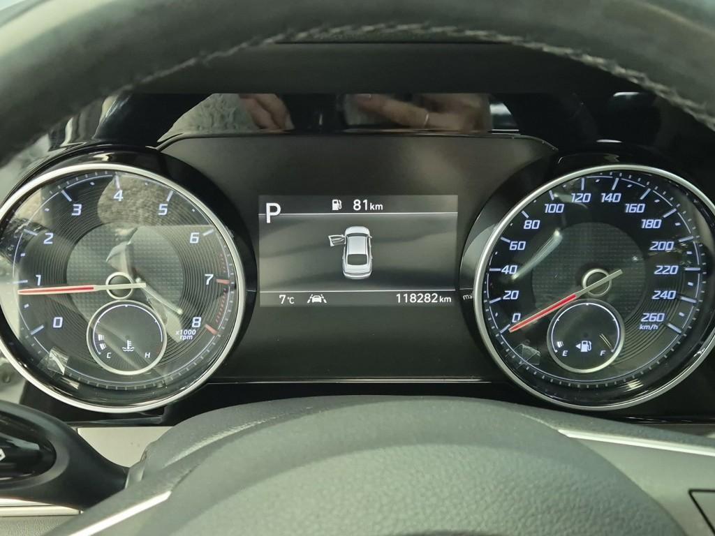 HYUNDAI Grandeur - Vista 7