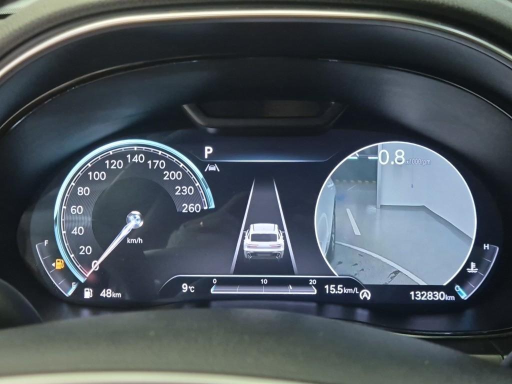 Genesis GV70 - Vista 6