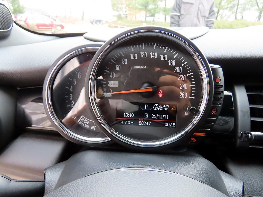 Mini Cooper Convertible 2018 Rojo - Importación desde Corea - HF Imports Iquique - Foto 13