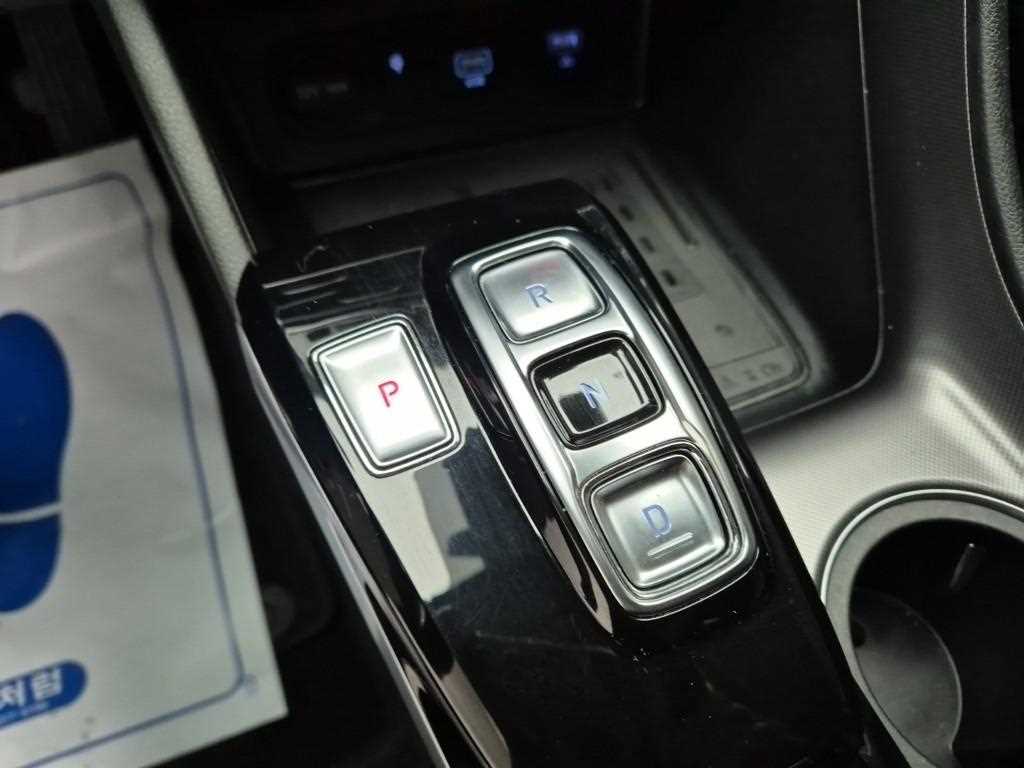 HYUNDAI Sonata - Vista 8