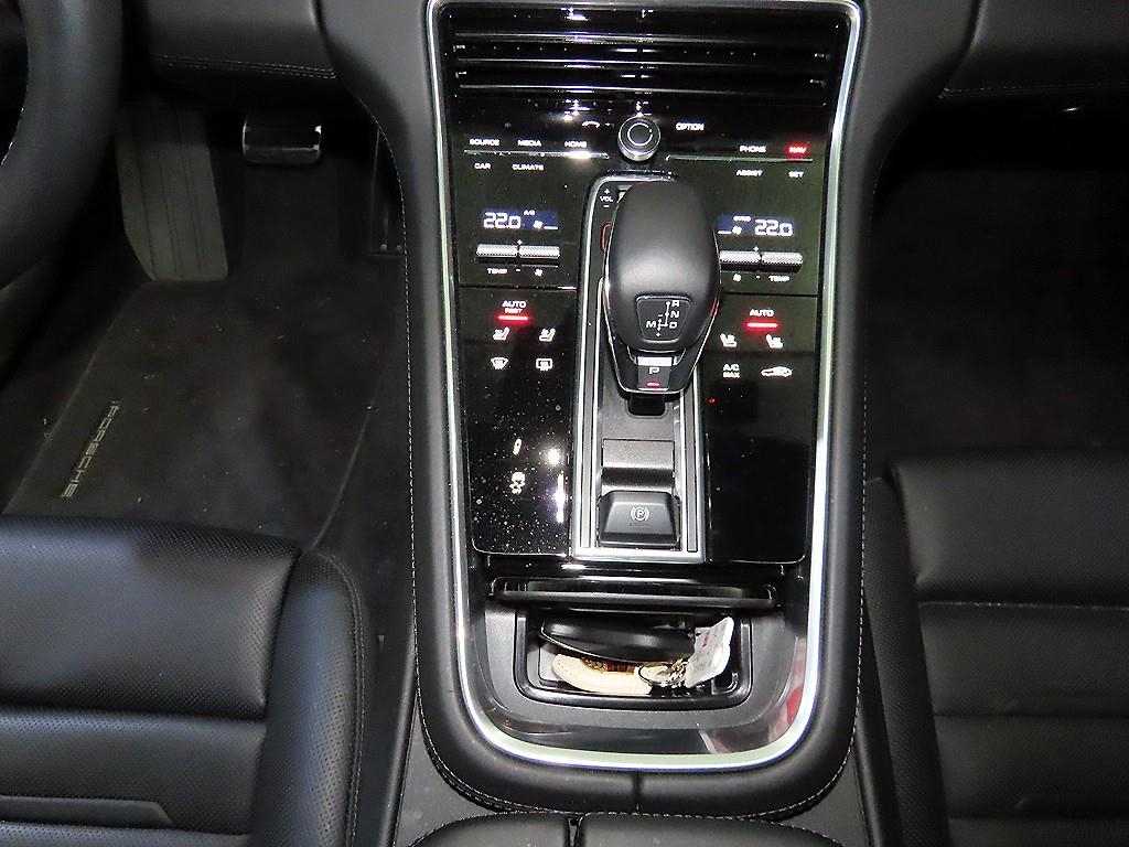 Porsche Panamera - Vista 12