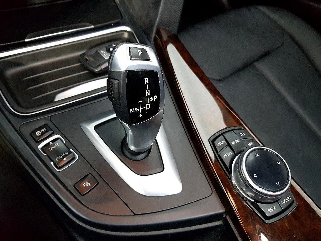 BMW 3 series 2014 Azul - Importación desde Corea - HF Imports Iquique - Foto 13