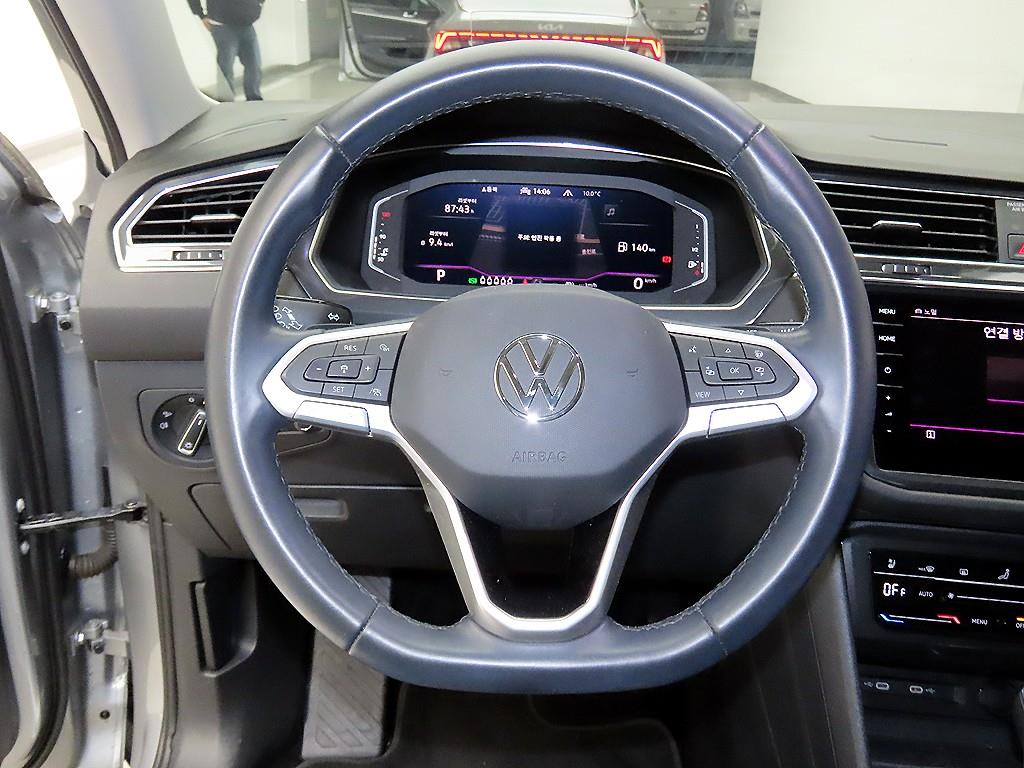 Volkswagen Tiguan - Vista 9