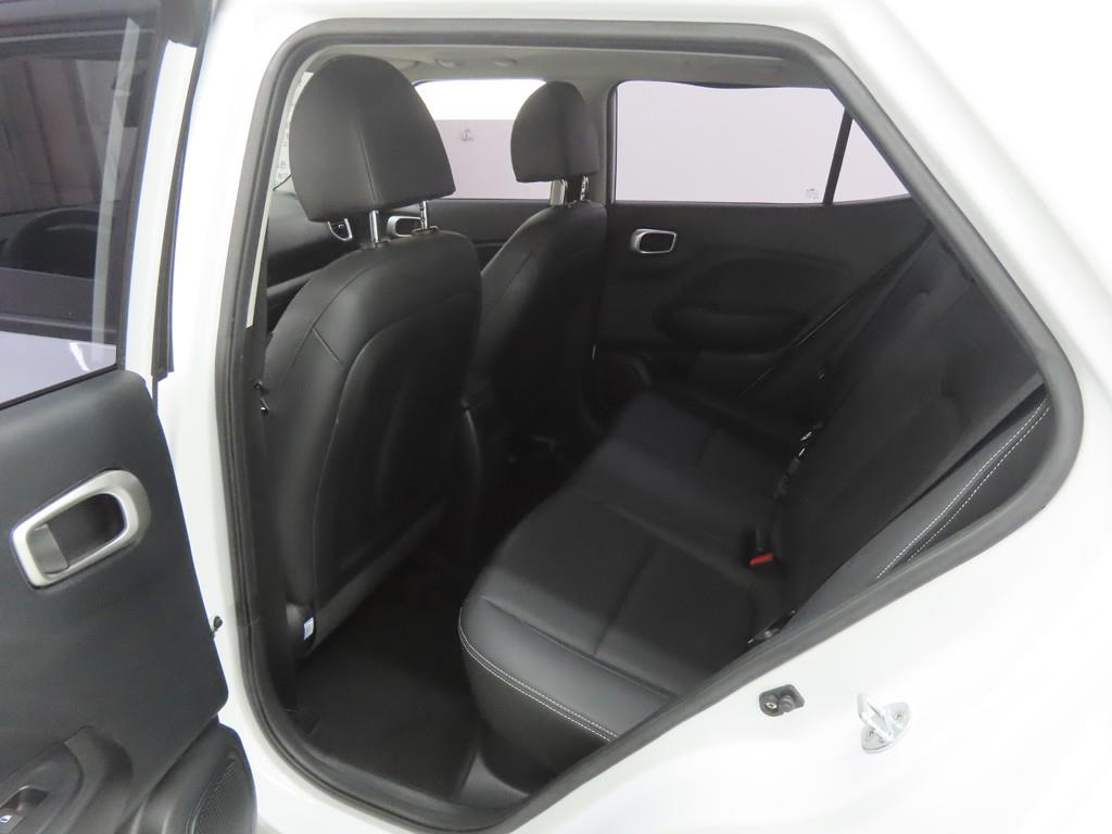 HYUNDAI Venue - Vista 6