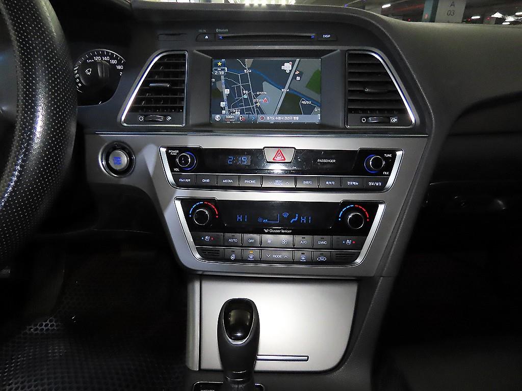 HYUNDAI Sonata - Vista 11