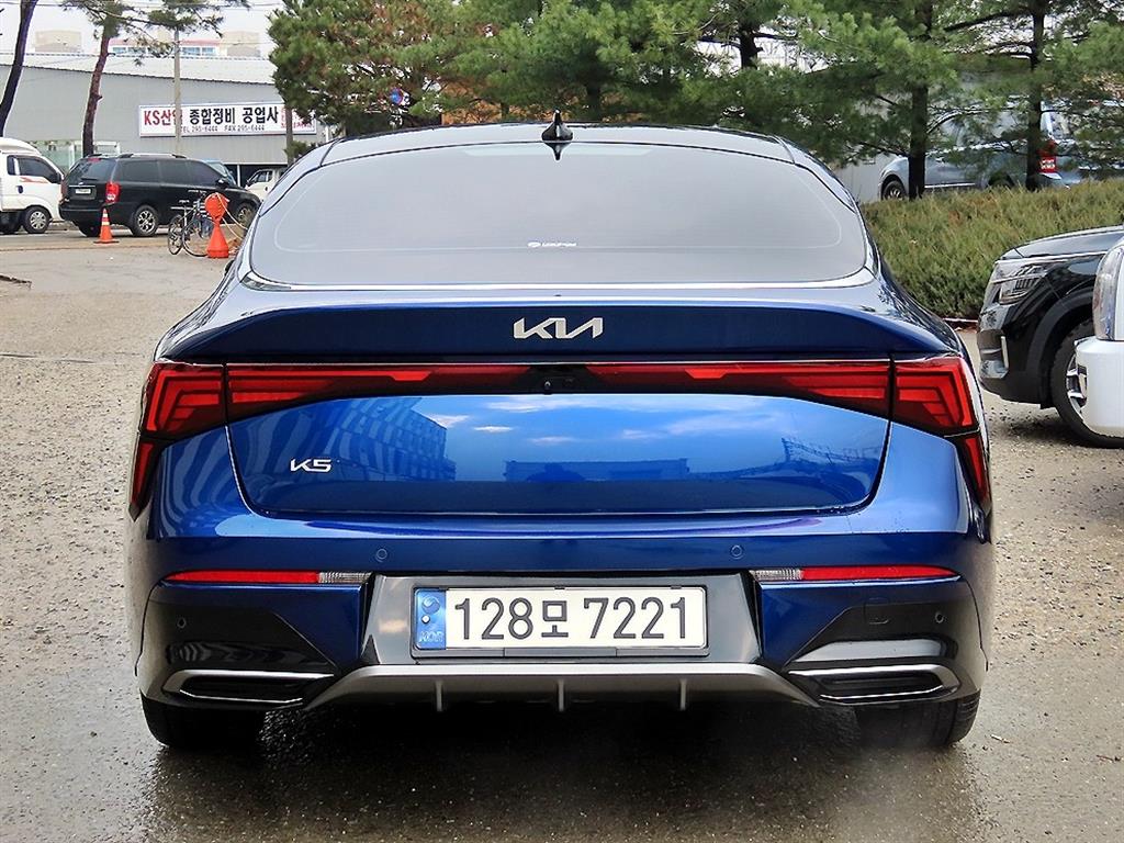 KIA K5 - Vista 4