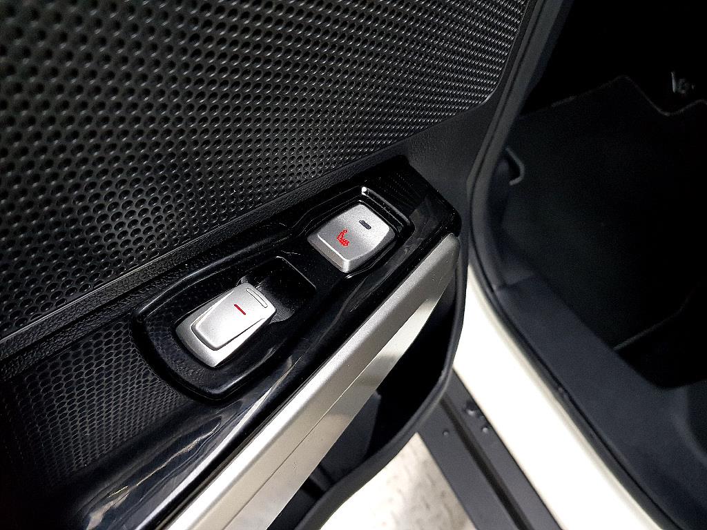 Ssangyong Tivoli 2016 Blanco - Importación desde Corea - HF Imports Iquique - Foto 15