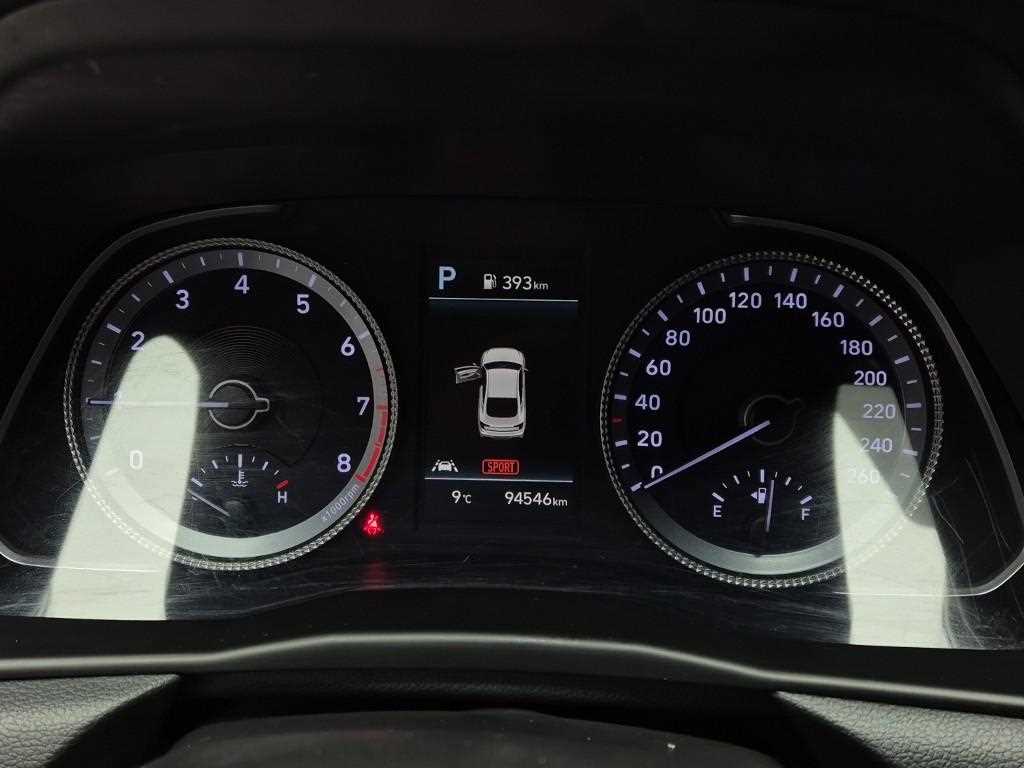 HYUNDAI Sonata - Vista 6