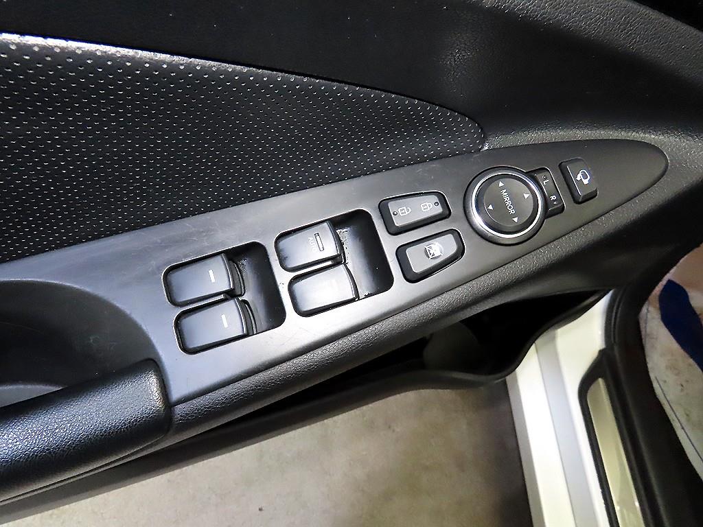 HYUNDAI Sonata 2010 Blanco - Importación desde Corea - HF Imports Iquique - Foto 13